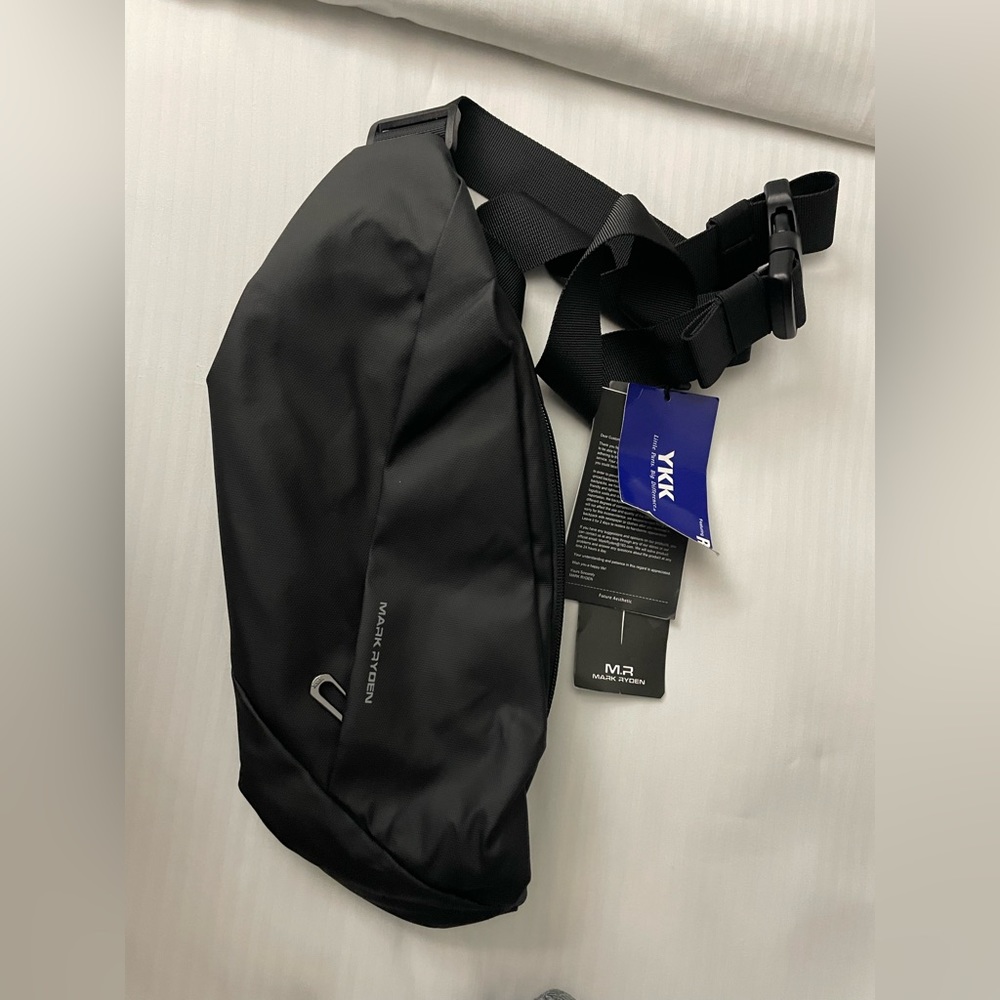 Mark Ryden across body/waist bag